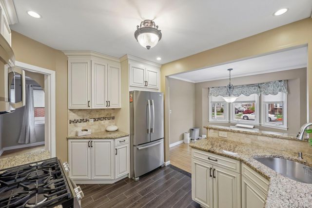 174 Semton Boulevard, Franklin Square, NY 11010