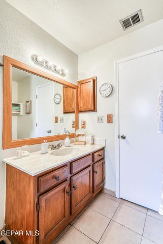 743 MOFFAT Lane, El Paso, TX 79912