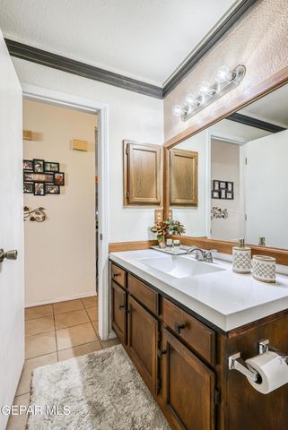 743 MOFFAT Lane, El Paso, TX 79912