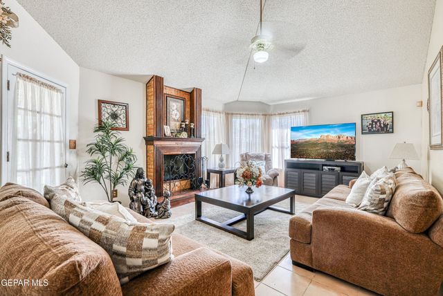 743 MOFFAT Lane, El Paso, TX 79912