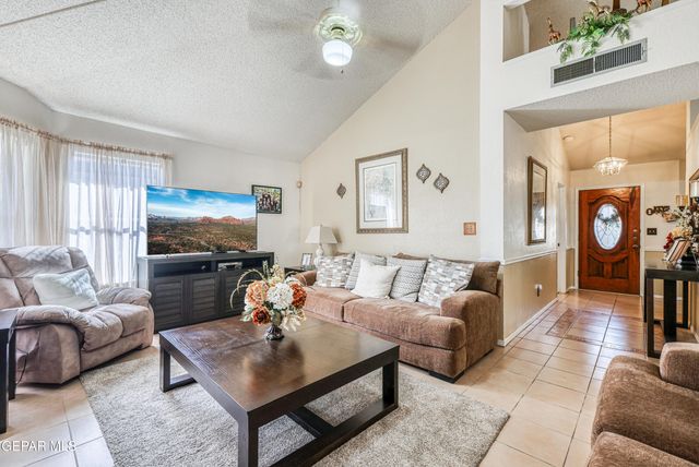 743 MOFFAT Lane, El Paso, TX 79912
