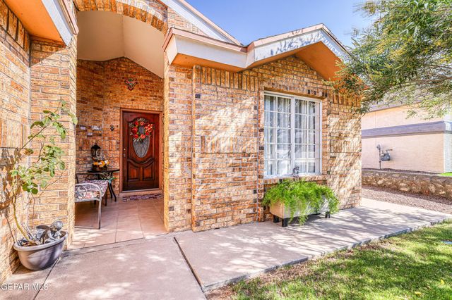 743 MOFFAT Lane, El Paso, TX 79912