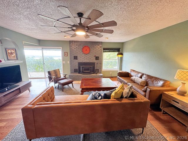 3278 W Southern Avenue, Hulbert, OK 74441