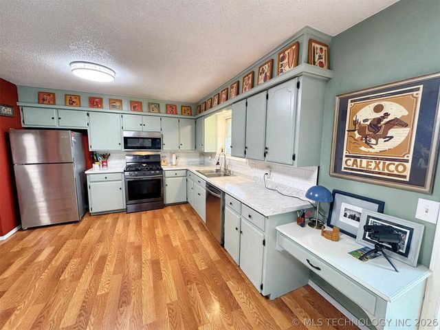 3278 W Southern Avenue, Hulbert, OK 74441