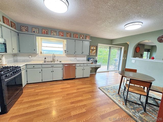 3278 W Southern Avenue, Hulbert, OK 74441