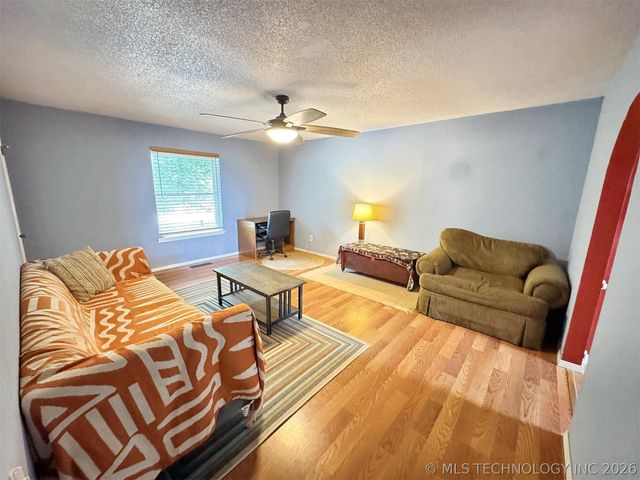 3278 W Southern Avenue, Hulbert, OK 74441