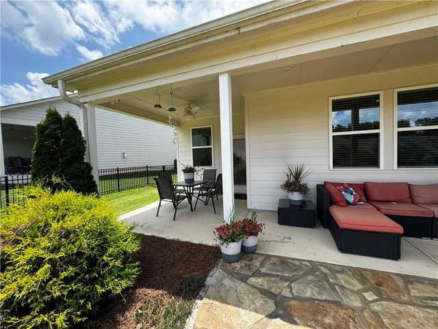 5231 Noble Oak Cove, Gainesville, GA 30504