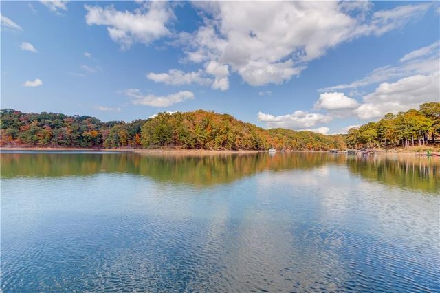 5231 Noble Oak Cove, Gainesville, GA 30504