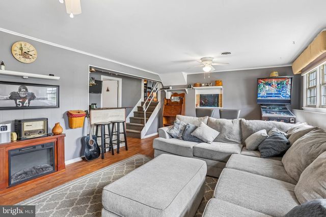 3 MEADOW LN, West Deptford, NJ 08096