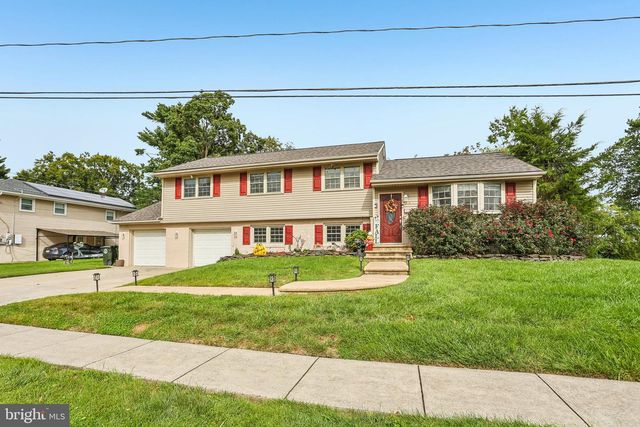 3 MEADOW LN, West Deptford, NJ 08096