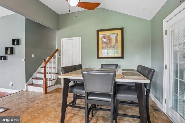 3 MEADOW LN, West Deptford, NJ 08096