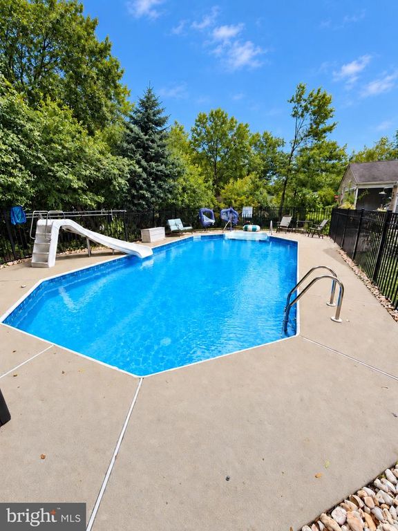 3 MEADOW LN, WEST DEPTFORD, NJ 08096 — photo 2