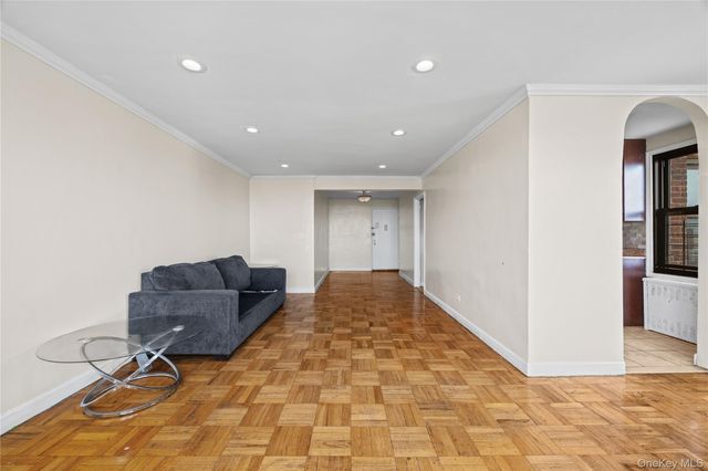 2835 Webb Avenue 9E, Bronx, NY 10468