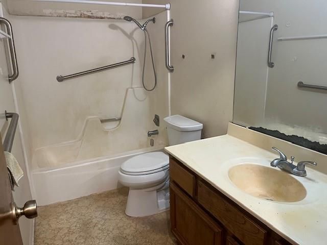54 Blackgum Court, Lake Jackson, TX 77566