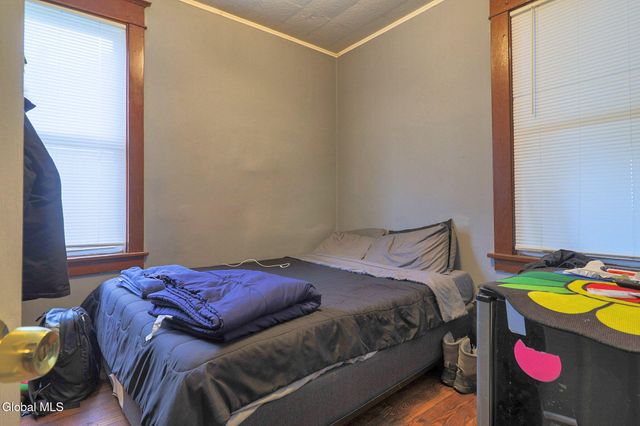 669 Washington Avenue, Albany, NY 12206