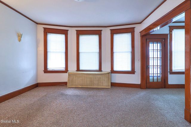 669 Washington Avenue, Albany, NY 12206