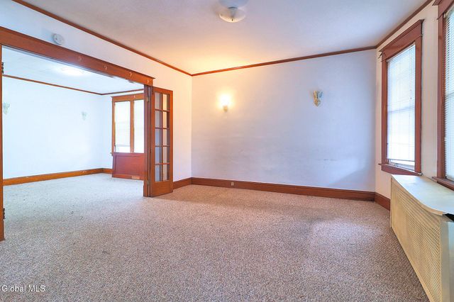 669 Washington Avenue, Albany, NY 12206