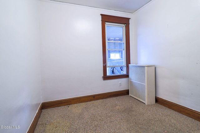 669 Washington Avenue, Albany, NY 12206