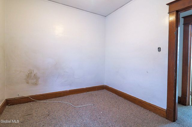 669 Washington Avenue, Albany, NY 12206