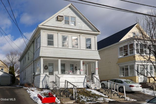 669 Washington Avenue, Albany, NY 12206