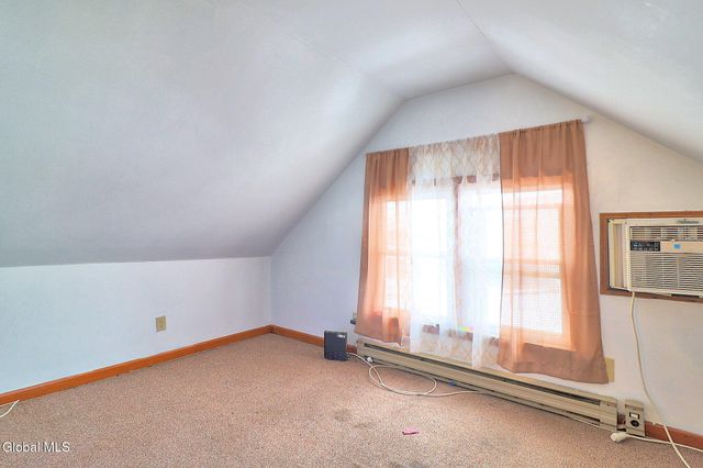 669 Washington Avenue, Albany, NY 12206