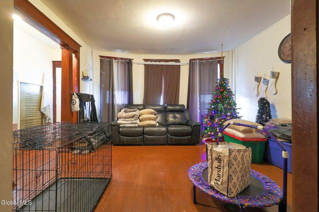 669 Washington Avenue, Albany, NY 12206