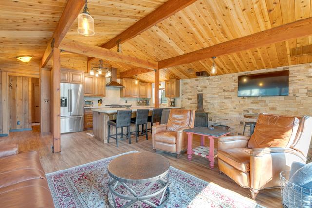 38954 Lake Point Court, Bass Lake, CA 93604