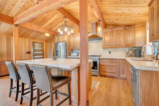 38954 Lake Point Court, Bass Lake, CA 93604