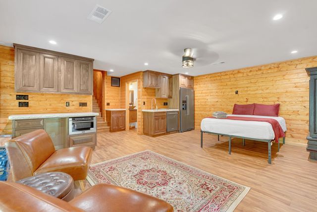38954 Lake Point Court, Bass Lake, CA 93604