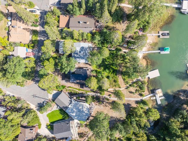 38954 Lake Point Court, Bass Lake, CA 93604