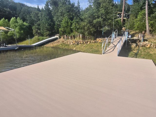 38954 Lake Point Court, Bass Lake, CA 93604