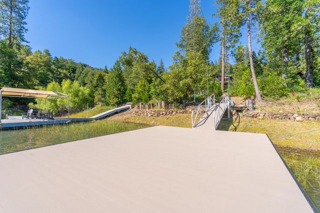 38954 Lake Point Court, Bass Lake, CA 93604