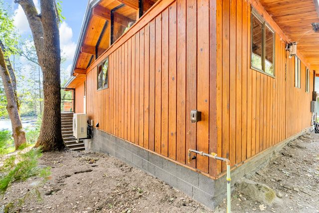 38954 Lake Point Court, Bass Lake, CA 93604