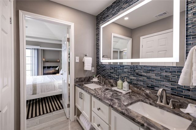 14130 E Cabana St 4B, Corpus Christi, TX 78418