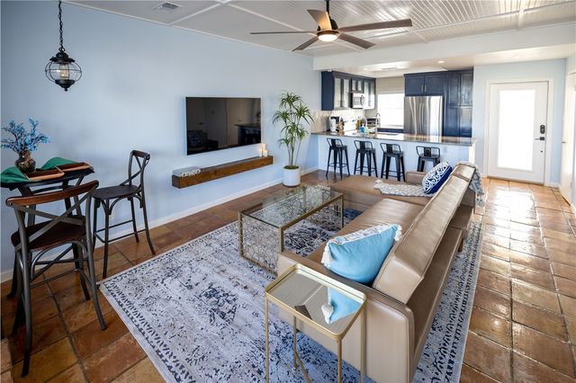 14130 E Cabana St 4B, Corpus Christi, TX 78418