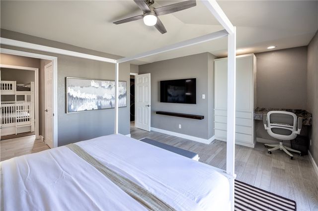 14130 E Cabana St 4B, Corpus Christi, TX 78418