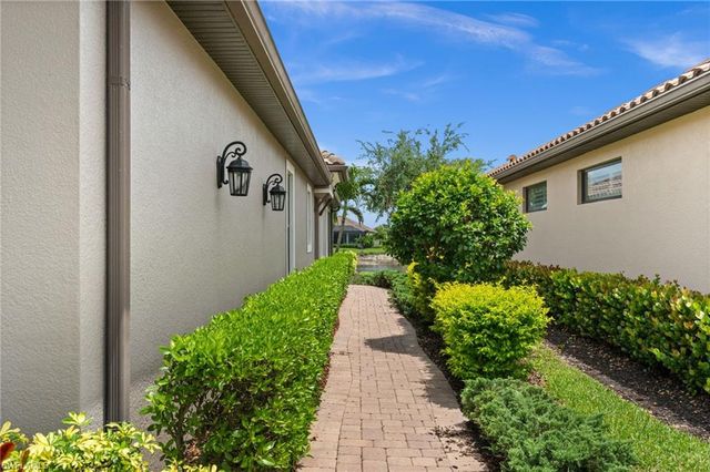 8450 Volaro WAY, Naples, FL 34114