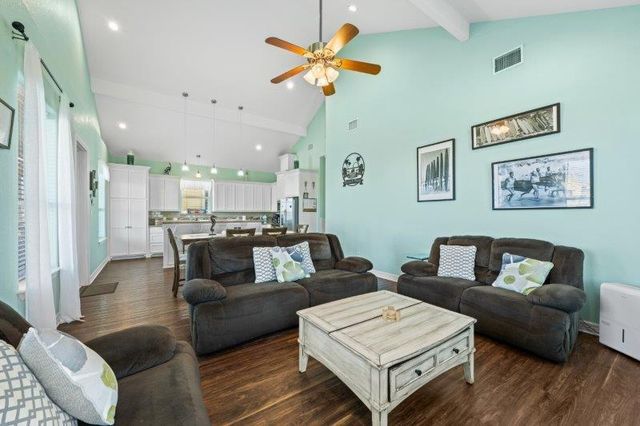 343 Jettyview Road, Freeport, TX 77541