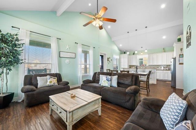 343 Jettyview Road, Freeport, TX 77541