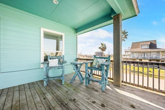 343 Jettyview Road, Freeport, TX 77541