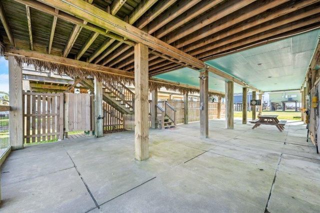 343 Jettyview Road, Freeport, TX 77541