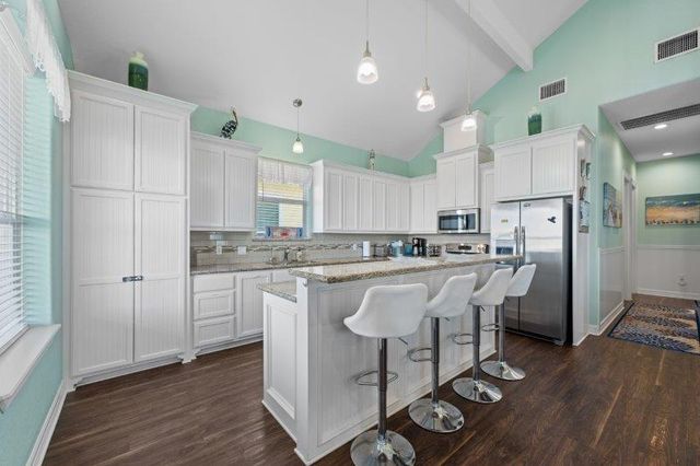 343 Jettyview Road, Freeport, TX 77541