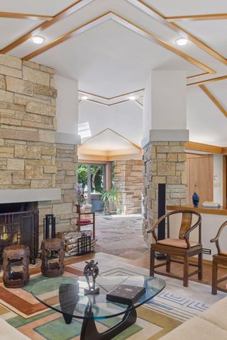 3452 Mayowood Road SW, Rochester, MN 55902
