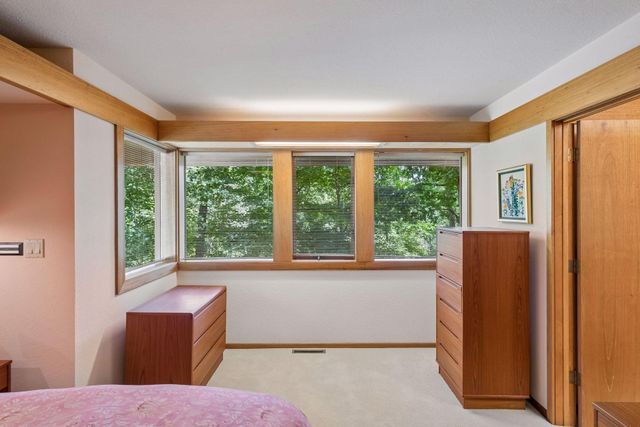 3452 Mayowood Road SW, Rochester, MN 55902
