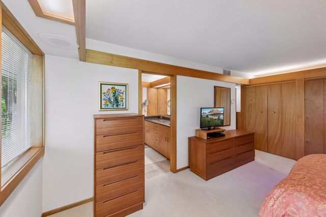 3452 Mayowood Road SW, Rochester, MN 55902