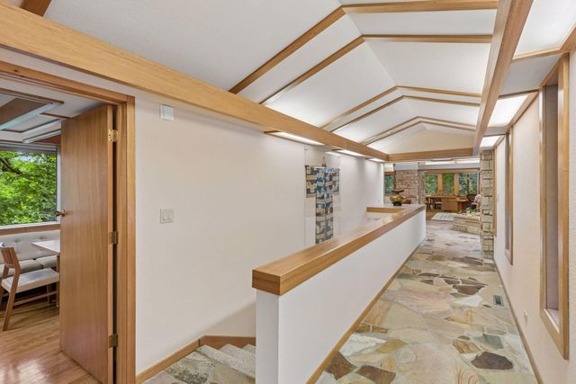 3452 Mayowood Road SW, Rochester, MN 55902