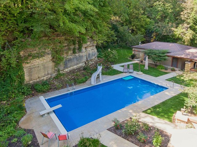 3452 Mayowood Road SW, Rochester, MN 55902