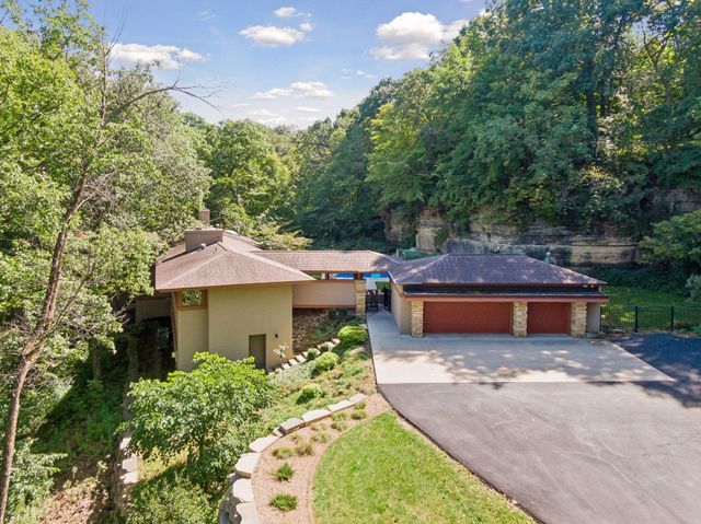 3452 Mayowood Road SW, Rochester, MN 55902