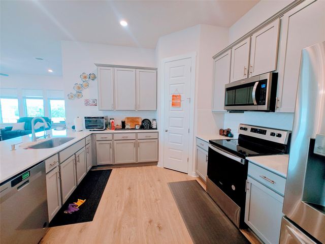 228 Mystic Canyon LN, Georgetown, TX 78628