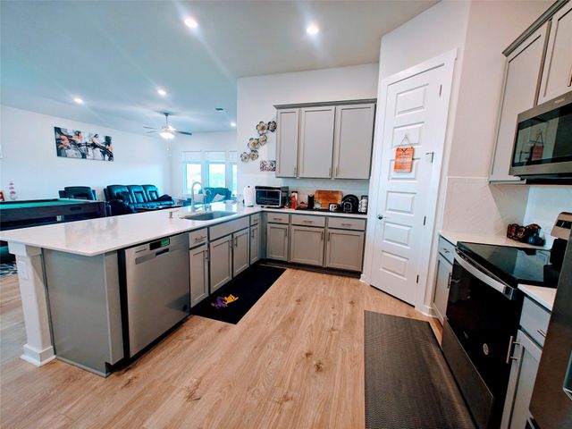 228 Mystic Canyon LN, Georgetown, TX 78628